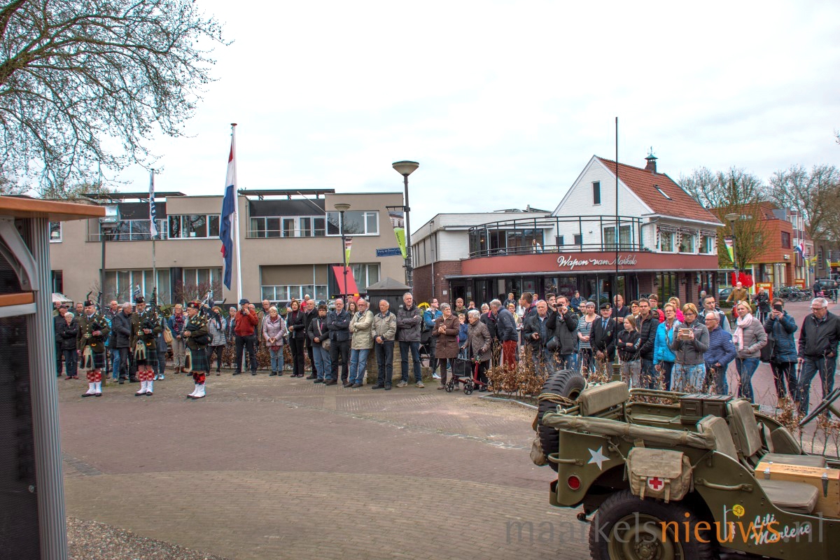 Bevrijdingsdag-Markelo-plaquette-Beaufort_MMHN_20170408-6